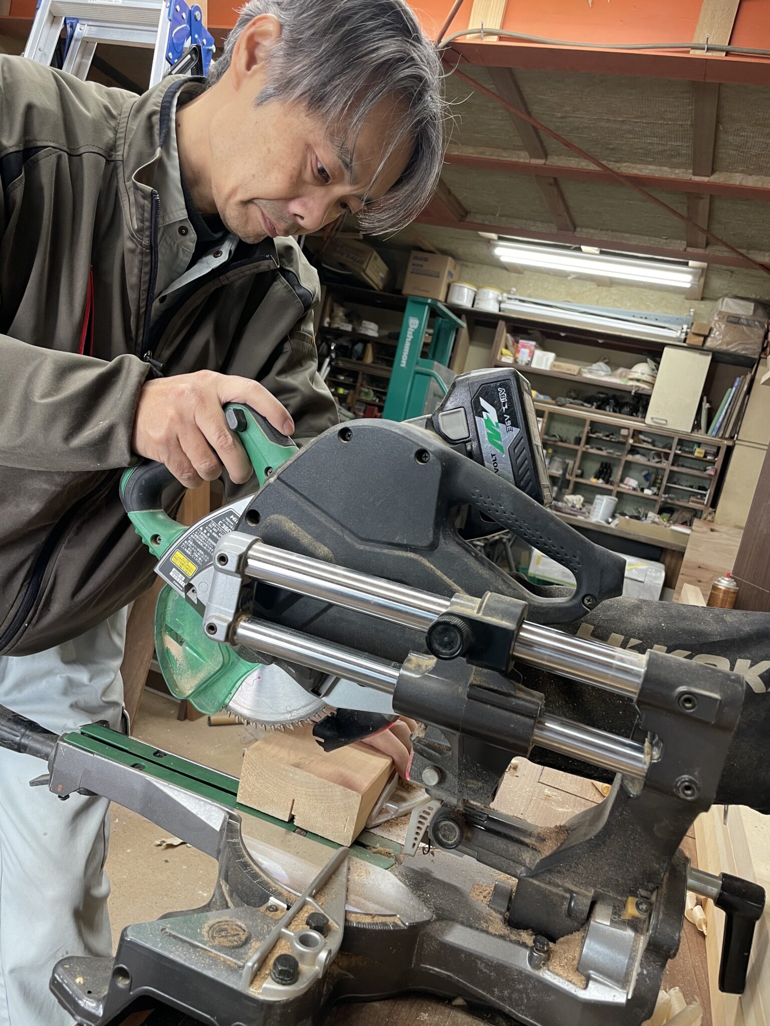 貢工務店の職人、伊藤勝